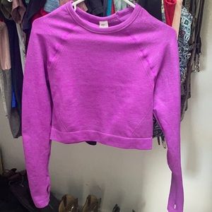 Fabletics - crop workout long sleeve - size medium